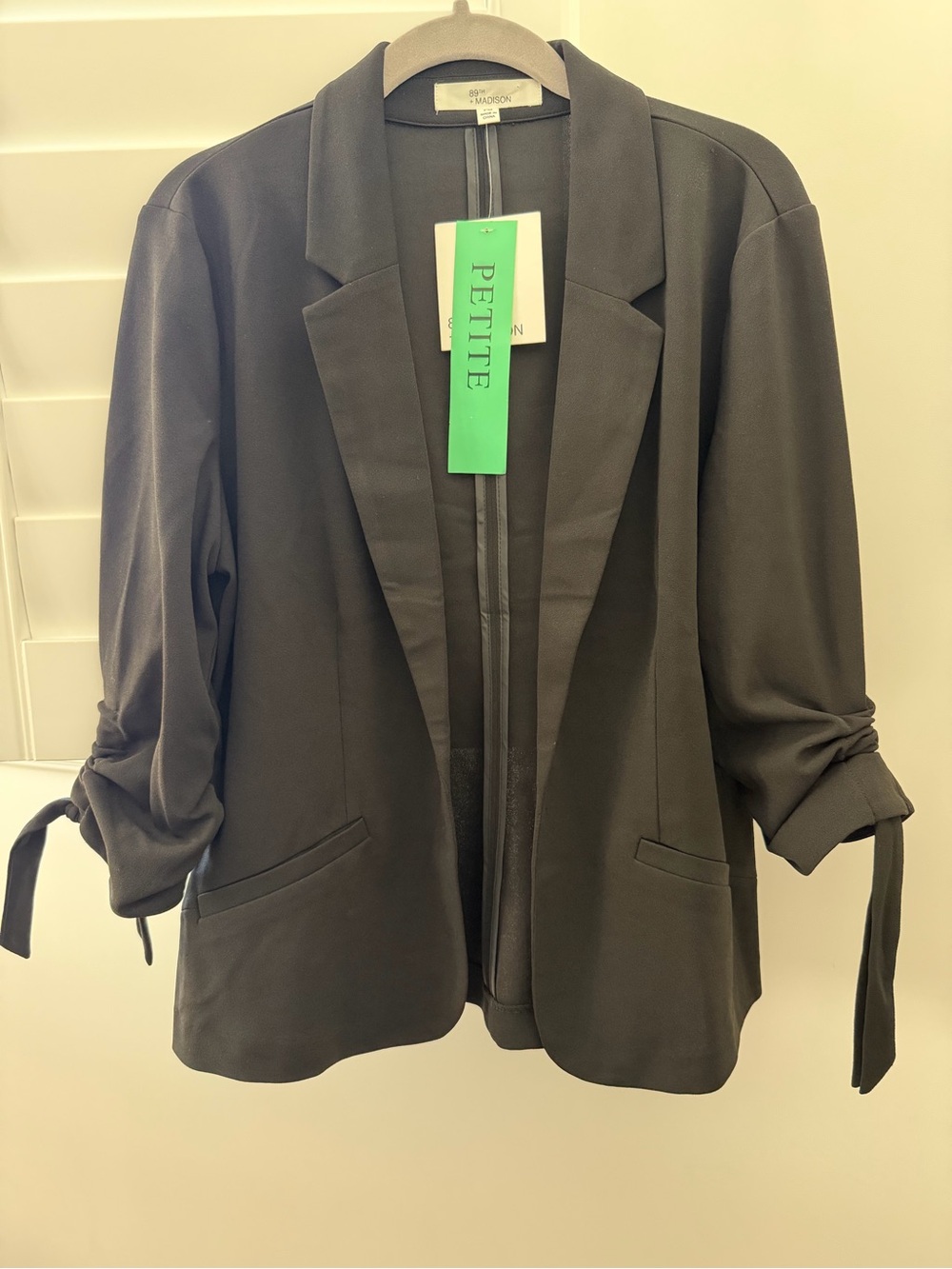 89th & Madison Black Petite Tie-Sleeve Blazer